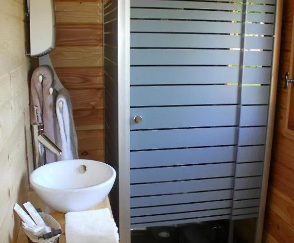 Кемпинг Les Roulottes De Dilou Cerise